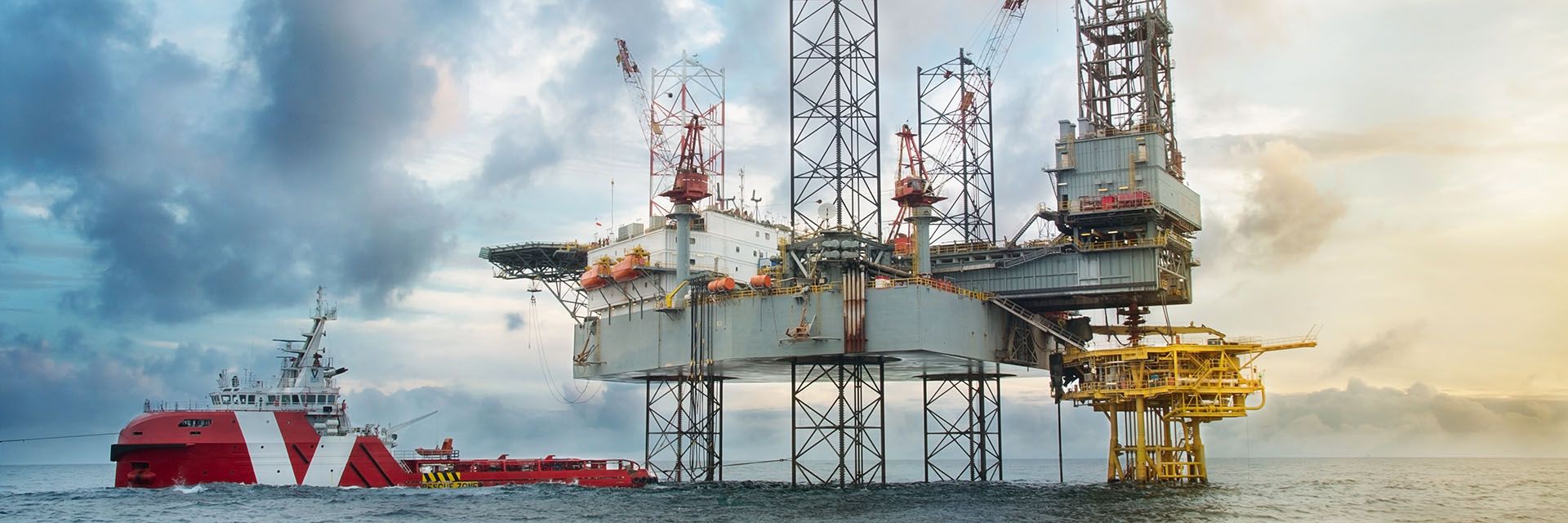 An offshore oil rig. Businesses can thrive in international trade with the right resources and information
